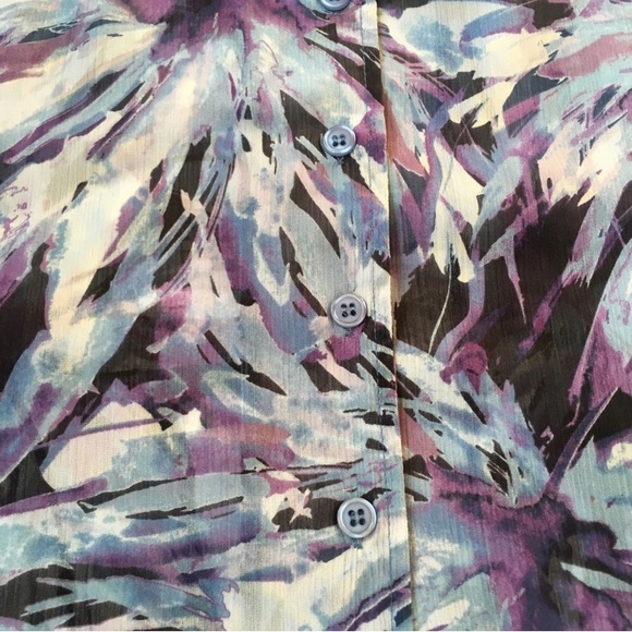 MOTTO | Purple Floral Button Up Collared Shirt - Picture 5 of 7